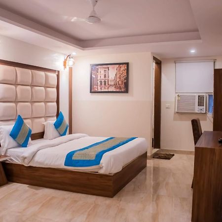 Hotel Airport City Nueva Delhi Exterior foto