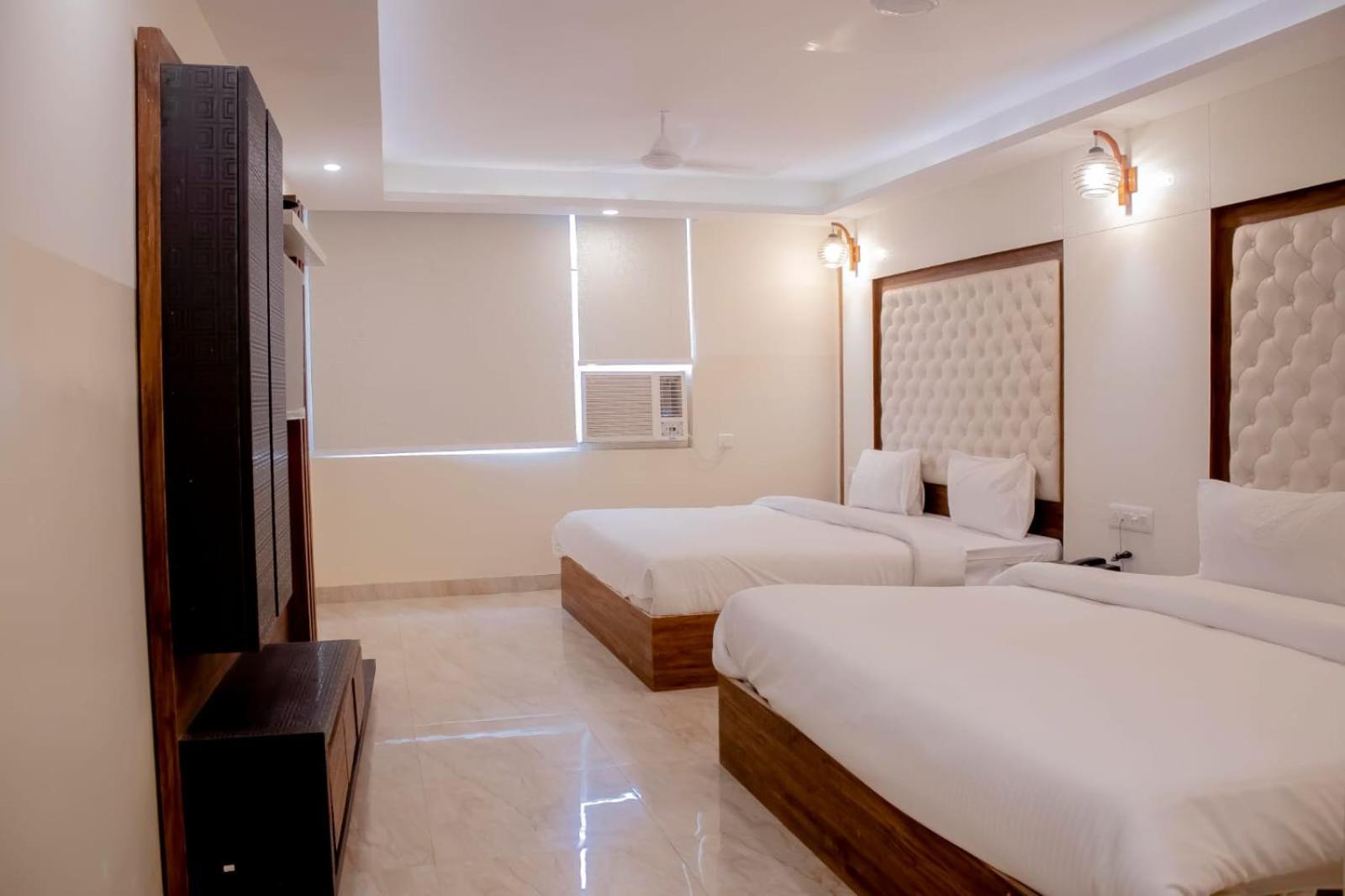 Hotel Airport City Nueva Delhi Exterior foto